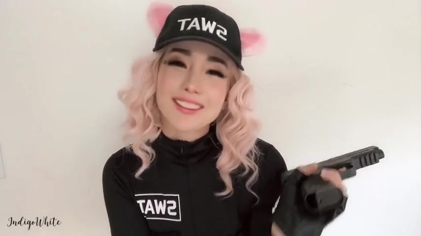 Alodia Gosiengfiao makes an arrest and shows her tits